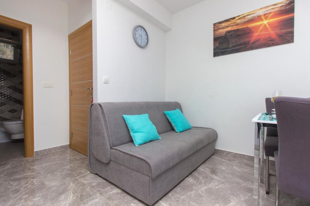 Apartmani Malis Razanj Bagian luar foto